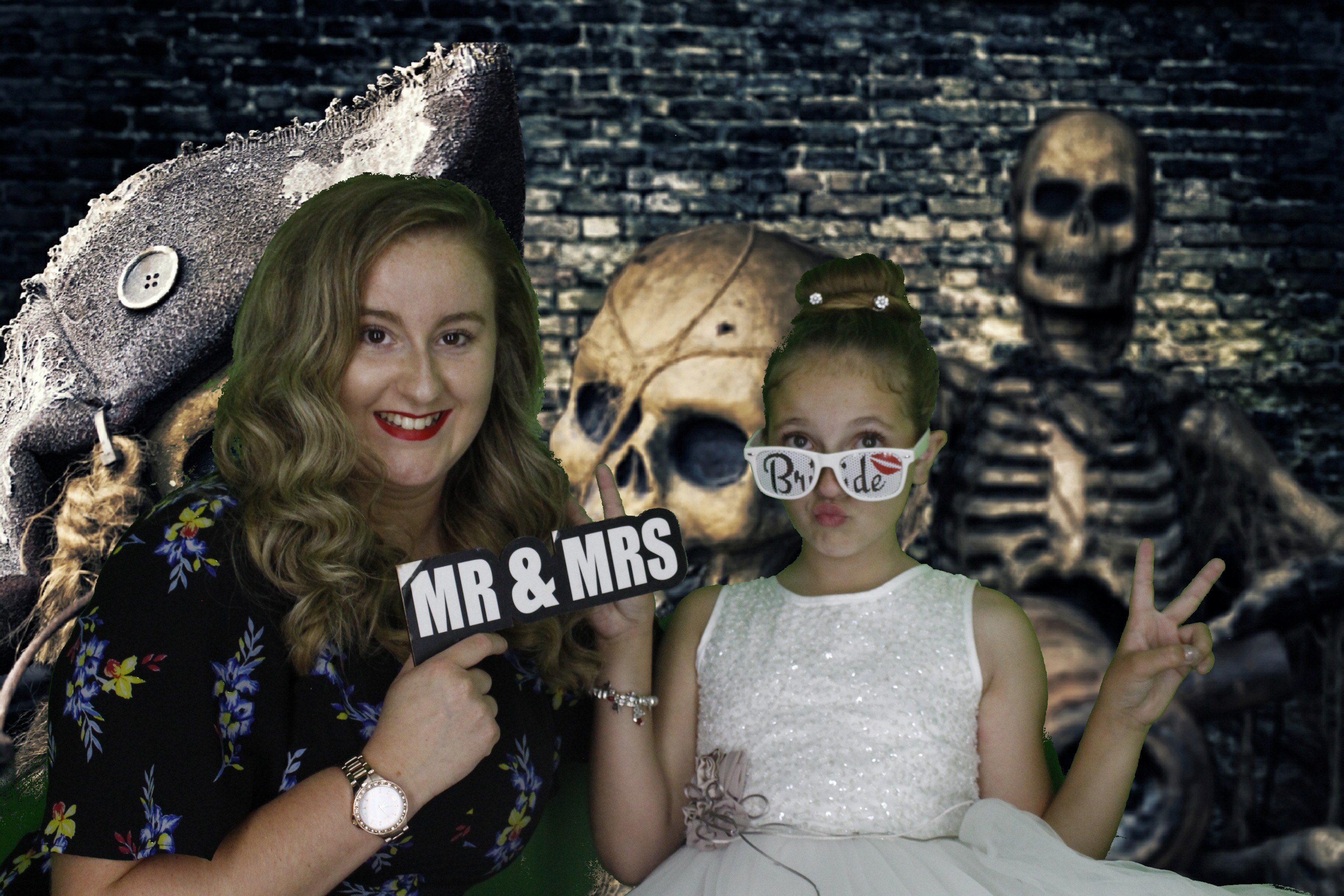 Hollie Mills | View more photos from the event at gallery.myphotoboothexperience.co.uk/u/MyPhotoBoothExperienceLtd/Hollie-Mills